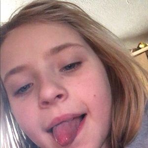 Meet your Posher, Laurie